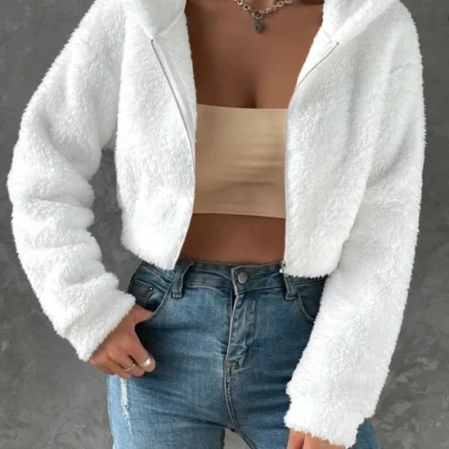 Chaqueta corta de felpa